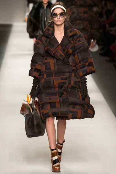 Look 42